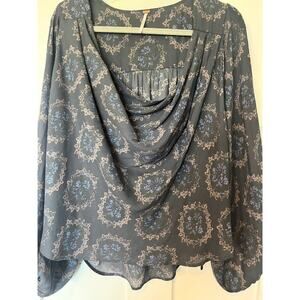 Free People Medallion Print‎ Cowl Neck Balloon Sleeve Blouse Black Blue Small S